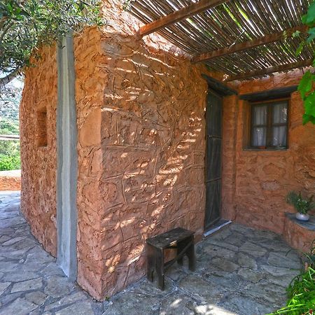 Апарт готель Aspros Potamos Макрі-Ялос Екстер'єр фото